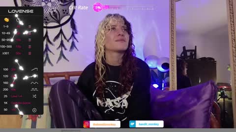 V E R O N I C A online show from December 6, 2024, 7:21 am