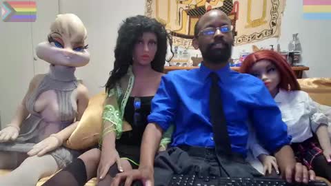 Bando Husbando online show from November 18, 2025, 3:01 am