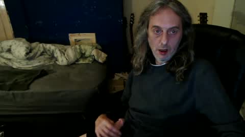 Snapshot of bangintoleather chatting on June 12, 2026, 2:43 am bangintoleather online show from June 12, 2026, 2:43 am