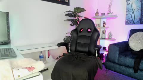 Gabi  online show from January 24, 2025, 1:13 am