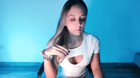 barbara_weber online show from January 7, 2025, 1:17 am