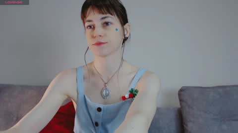 Amina online show from December 17, 2024, 2:22 pm