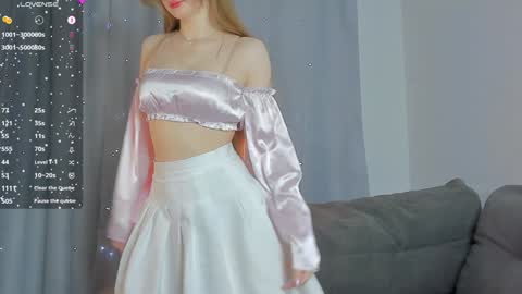 Kendall online show from December 4, 2024, 9:24 pm