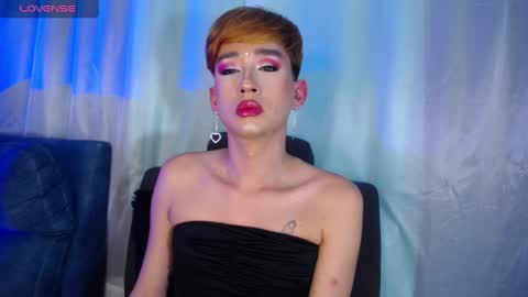          I work from home this is my room 3 online show from January 27, 2025, 10:38 am