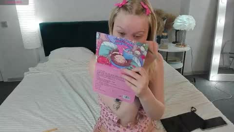 Barbie Staze online show from September 15, 2025, 2:11 am