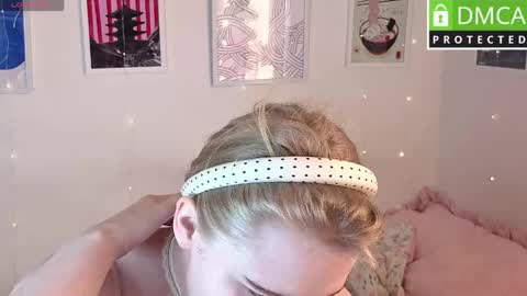 Snapshot of barbie_staze chatting on June 8, 2026, 2:45 am Barbie Staze online show from June 8, 2026, 2:45 am