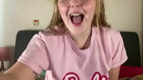 barbiegirl966 online show from December 27, 2024, 10:01 am