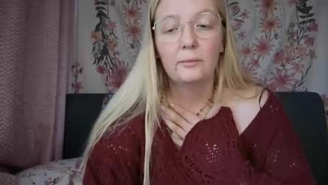 barbiegirl966 online show from November 25, 2025, 11:21 am