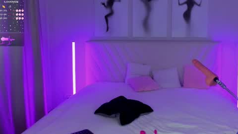  Emma online show from February 2, 2025, 10:06 pm