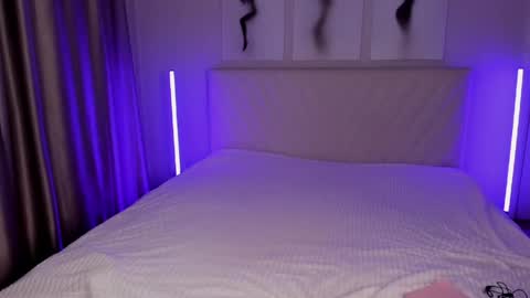 Snapshot of barbielina_ chatting on May 20, 2026, 8:26 pm Emma online show from May 20, 2026, 8:26 pm