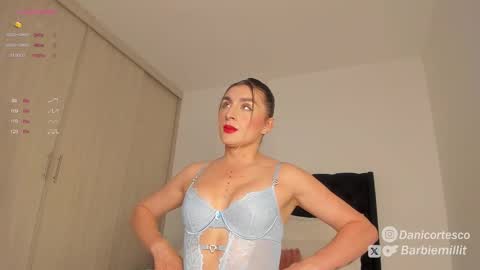 Snapshot of barbiemillit chatting on October 11, 2025, 12:32 am barbiemillit online show from October 11, 2025, 12:32 am