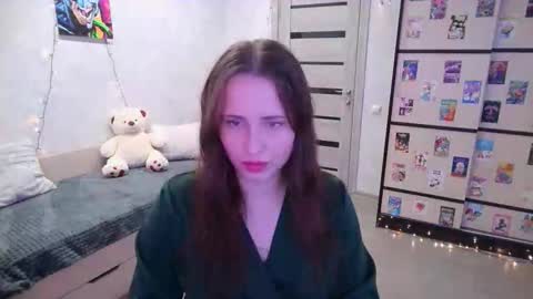 barbiepie online show from November 10, 2025, 2:43 am