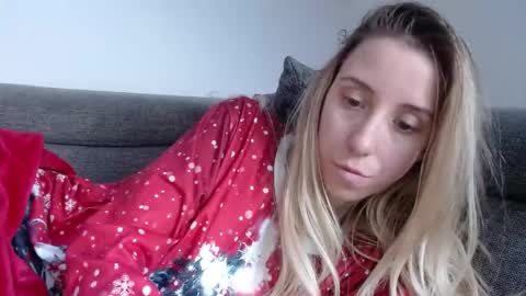 Lena online show from April 22, 2026, 9:01 am