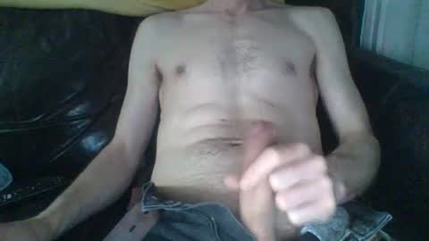 Snapshot of barington86 chatting on June 17, 2026, 9:01 am barington86 online show from June 17, 2026, 9:01 am