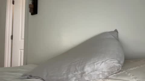 chicka online show from March 5, 2025, 9:26 pm