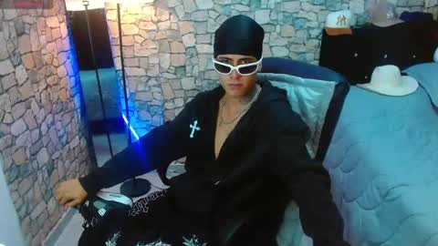 Bastian online show from April 21, 2026, 9:06 pm