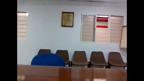 Bastian Independent Model online show from November 13, 2025, 6:40 pm