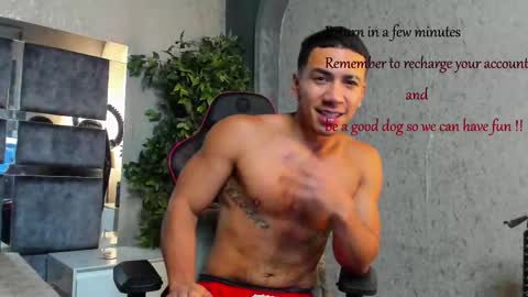 Bastian Independent Model online show from November 17, 2025, 11:10 pm