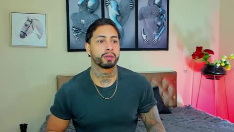 Snapshot of bastian_jones1 chatting on February 12, 2025, 3:07 am bastian_jones1 online show from February 12, 2025, 3:07 am