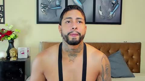 Snapshot of bastian_jones1 chatting on February 23, 2025, 11:04 pm bastian_jones1 online show from February 23, 2025, 11:04 pm