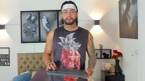 Snapshot of bastian_jones1 chatting on October 6, 2025, 7:00 pm bastian_jones1 online show from October 6, 2025, 7:00 pm