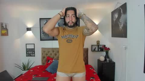 Snapshot of bastian_jones1 chatting on November 3, 2025, 11:59 pm bastian_jones1 online show from November 3, 2025, 11:59 pm