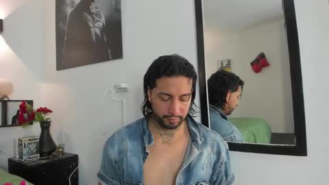 Snapshot of bastian_jones1 chatting on February 14, 2026, 8:22 am bastian_jones1 online show from February 14, 2026, 8:22 am