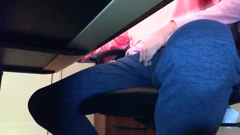 BateBro13 online show from October 25, 2025, 3:07 pm