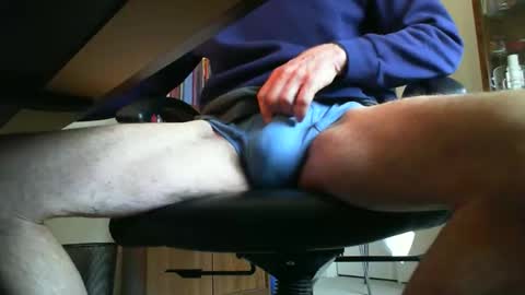 BateBro13 online show from April 11, 2026, 6:01 pm