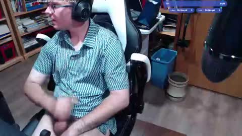 Snapshot of baterricky chatting on July 11, 2026, 1:58 pm Ricky online show from July 11, 2026, 1:58 pm