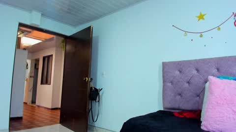    online show from December 27, 2024, 4:32 pm