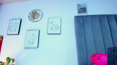    online show from March 4, 2025, 3:48 pm