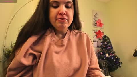 battymoll online show from December 10, 2024, 3:44 pm