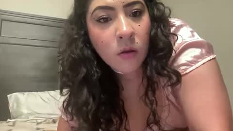 Snapshot of baybeegerrl chatting on December 17, 2024, 1:07 am baybeegerrl online show from December 17, 2024, 1:07 am