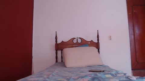 bayonette_black online show from September 25, 2025, 12:42 pm