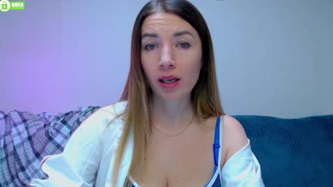 bb__bonami_ online show from October 3, 2025, 9:17 am