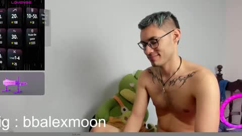 alex independent model   ig bbalexmoon online show from December 25, 2024, 4:00 pm