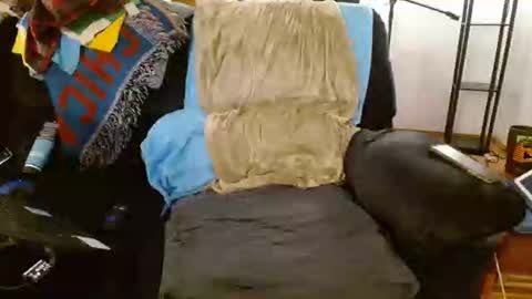 Snapshot of bbboooyyy11 chatting on October 19, 2025, 12:44 am bbboooyyy11 online show from October 19, 2025, 12:44 am