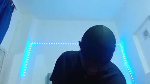 Andrew  online show from November 30, 2025, 3:32 am