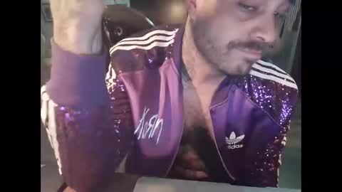 bbcdelux_ online show from April 22, 2026, 7:55 am