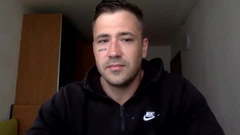 BB Namelezz online show from April 16, 2026, 6:14 am