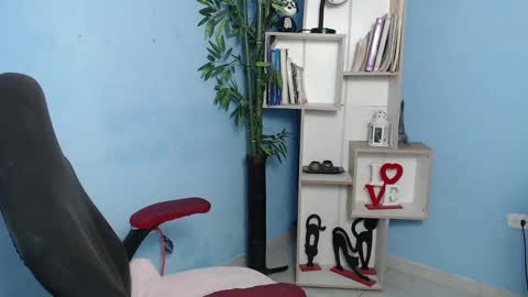 Charlote online show from January 21, 2025, 11:56 am