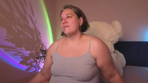 Love online show from July 4, 2026, 3:45 am