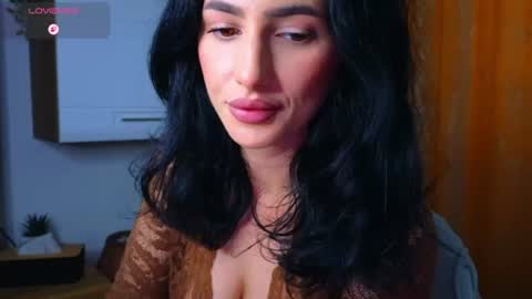 Kristy online show from June 17, 2026, 6:49 am