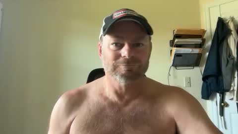 Snapshot of bcjonny chatting on April 19, 2026, 9:06 pm BCJonny online show from April 19, 2026, 9:06 pm