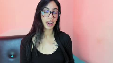 daniela villamizar online show from January 14, 2025, 3:04 pm