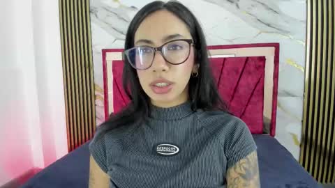 daniela villamizar online show from September 25, 2025, 2:21 pm