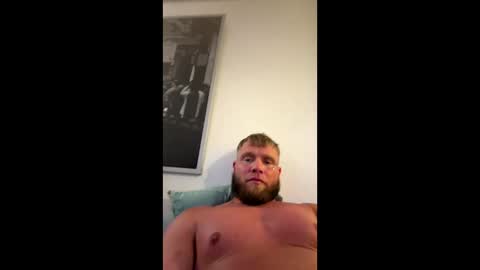 bdeaver0829 online show from May 17, 2026, 4:58 pm