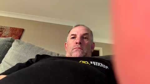 Snapshot of bdgreg70 chatting on May 18, 2026, 1:45 am bdgreg70 online show from May 18, 2026, 1:45 am