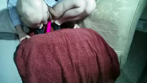 Snapshot of be4your_desire chatting on January 21, 2025, 2:33 am mikiforfun online show from January 21, 2025, 2:33 am